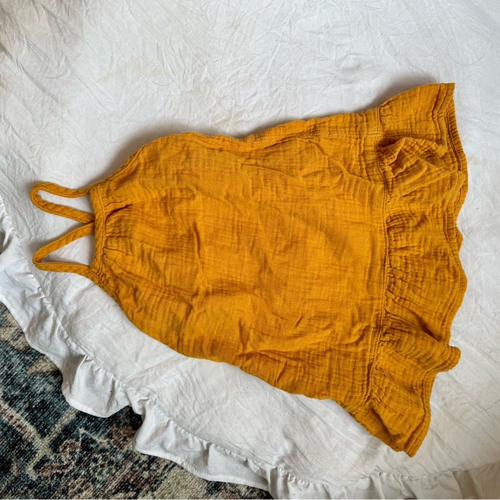 Girls yellow dress